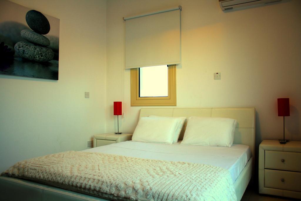 Palm Tree Villas Protaras Rum bild