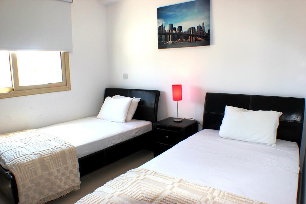 Palm Tree Villas Protaras Rum bild